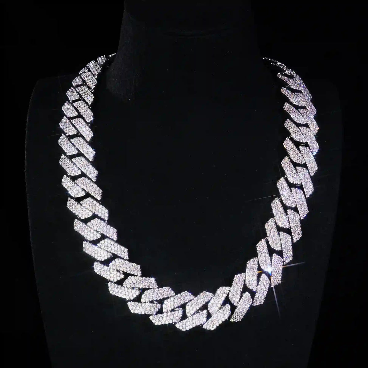 20mm 3-Row VVS Moissanite Cuban Link Chain