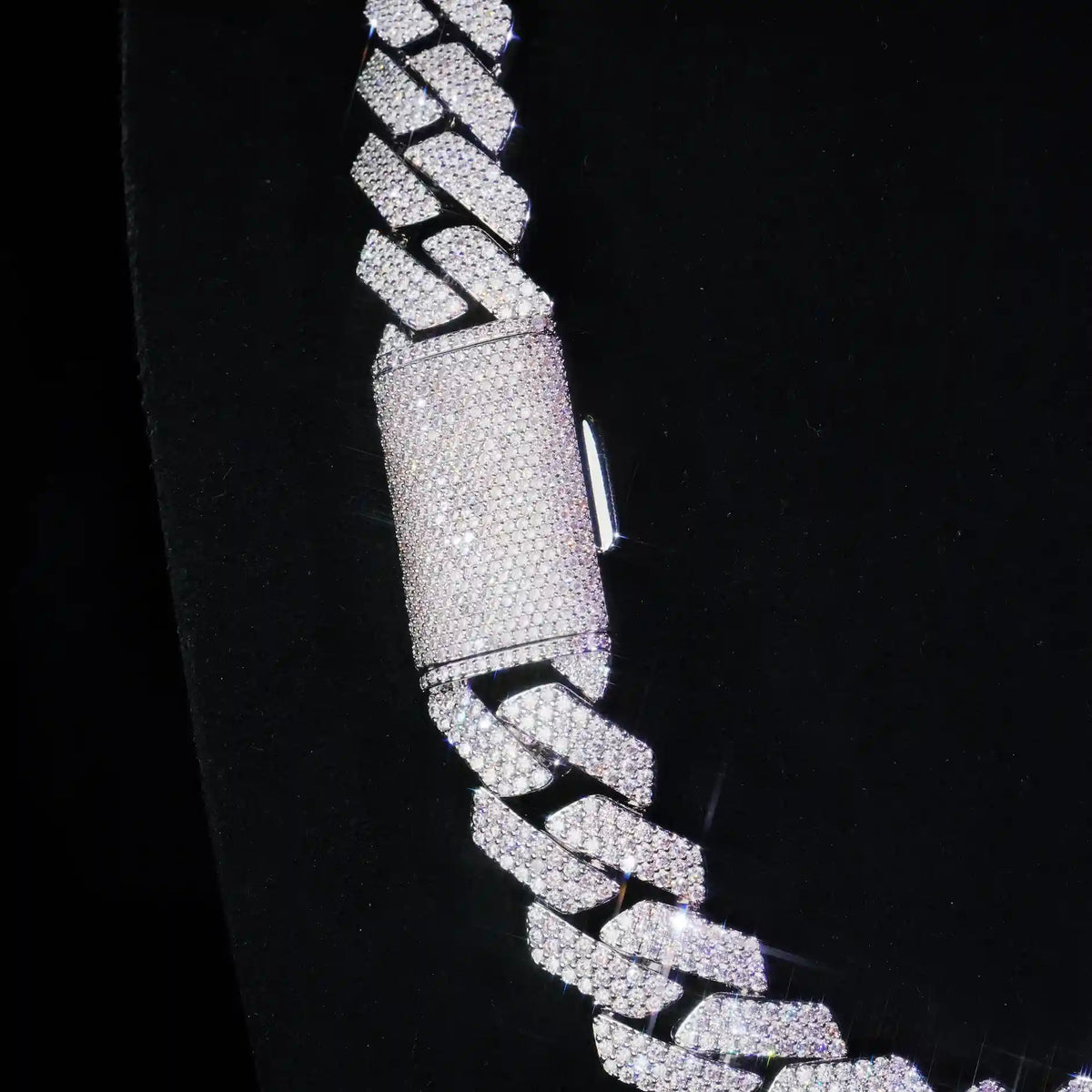 20mm 3-Row VVS Moissanite Cuban Link Chain