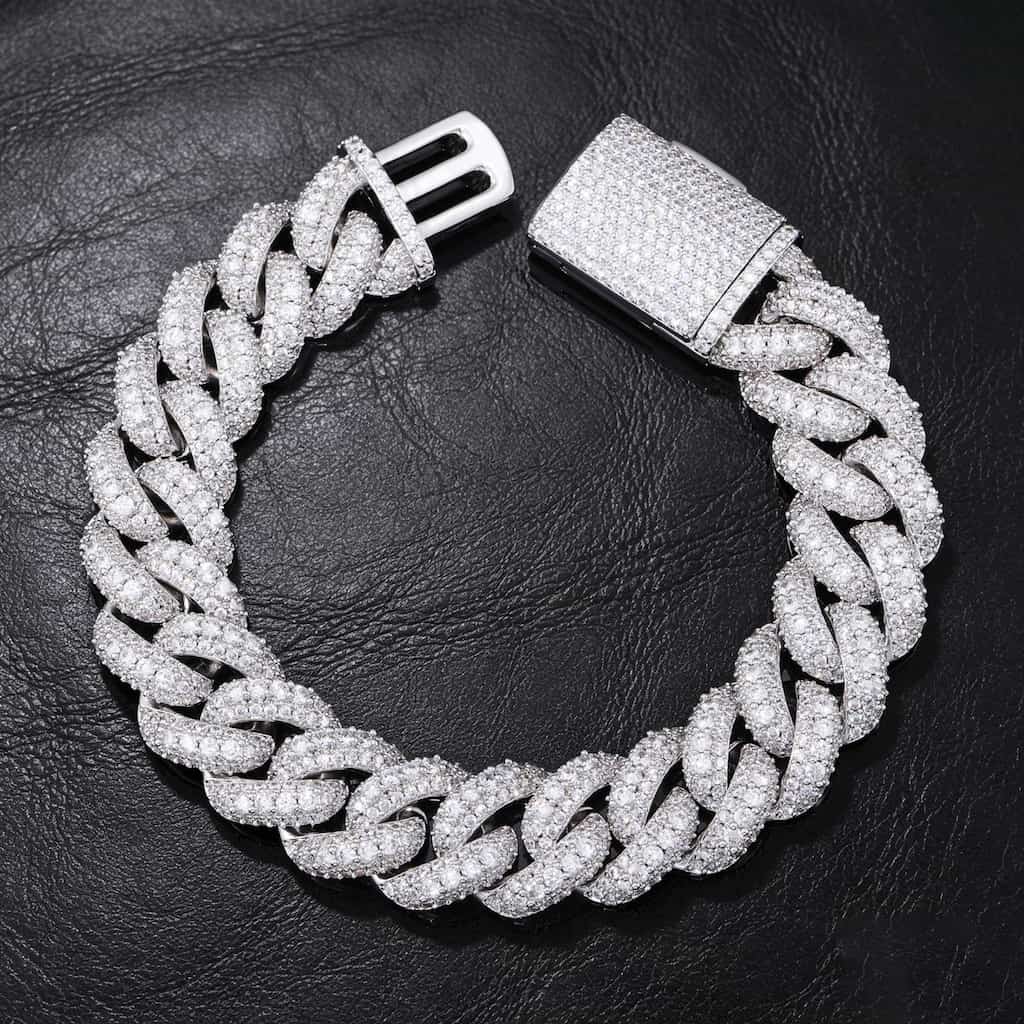 18mm Iced Out Prong-Set Bubble Cuban Link Bracelet
