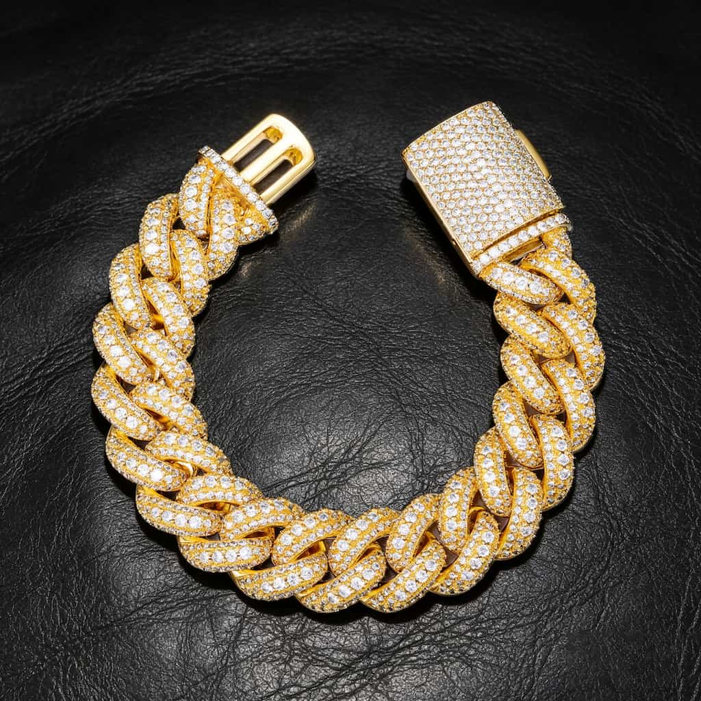 18mm Iced Out Prong-Set Bubble Cuban Link Bracelet
