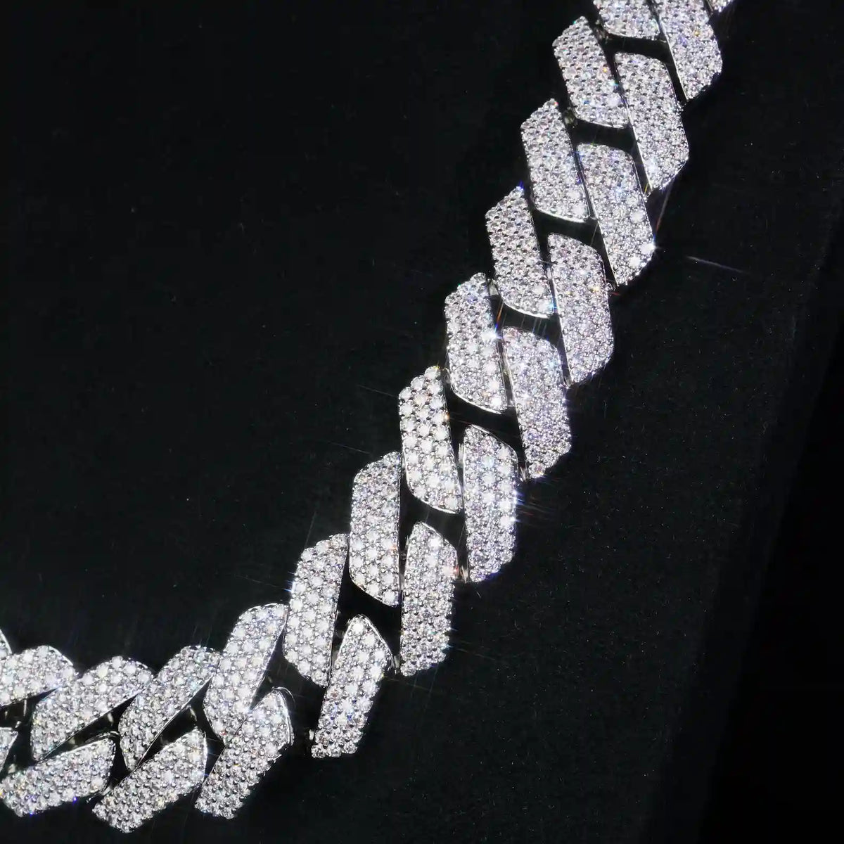 20mm 3-Row VVS Moissanite Cuban Link Chain