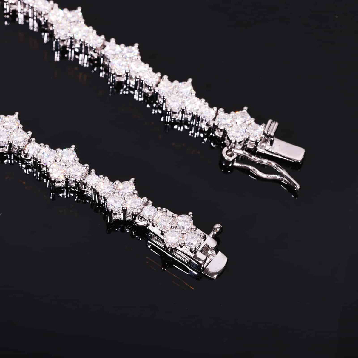 925S & VVS Moissanite 7MM Clustered Tennis Chain