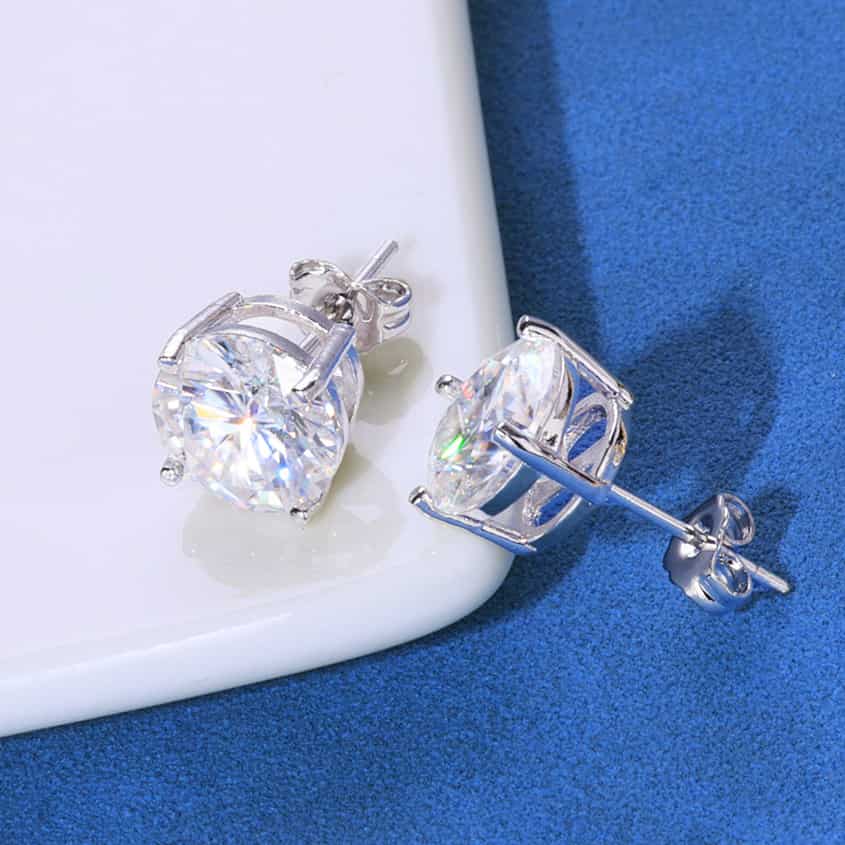 925S&VVS Moissanite Round 4-Prong Stud Earrings