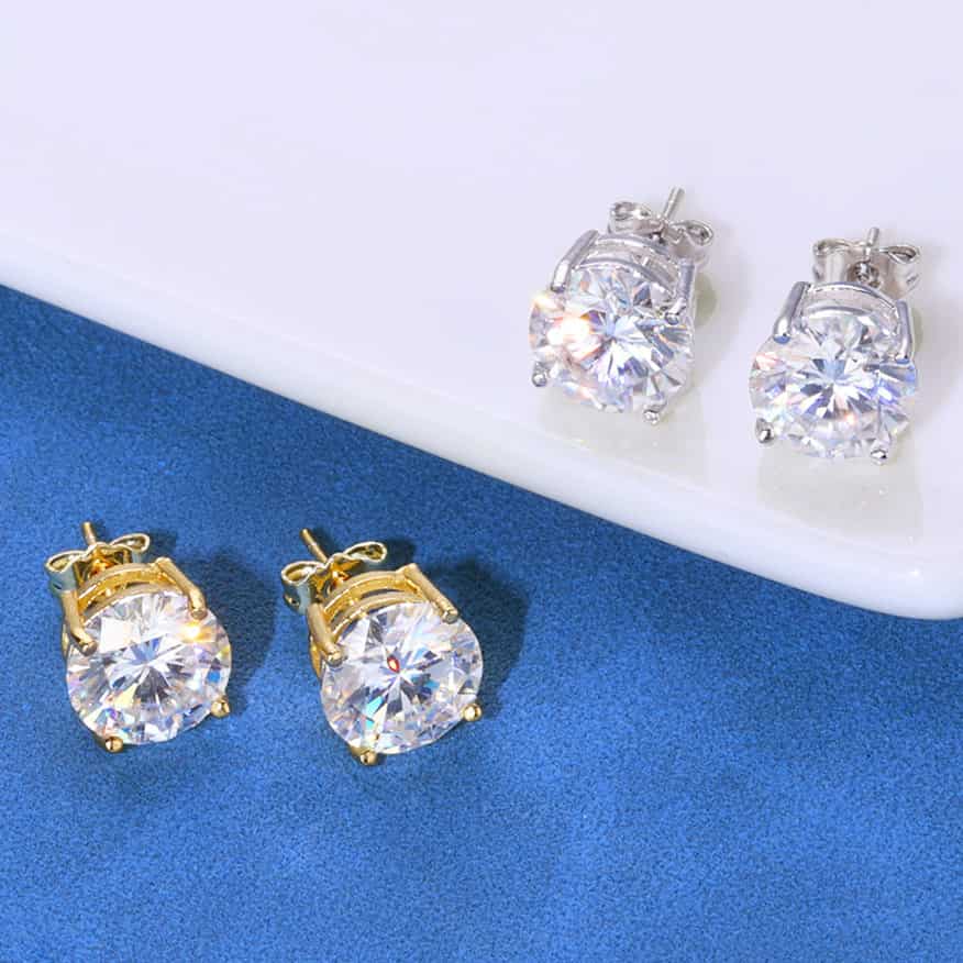 925S&VVS Moissanite Round 4-Prong Stud Earrings